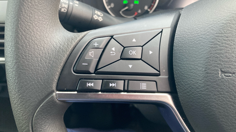 Nissan Juke 1.0 DiG-T Acenta Premium 5dr Petrol Hatchback